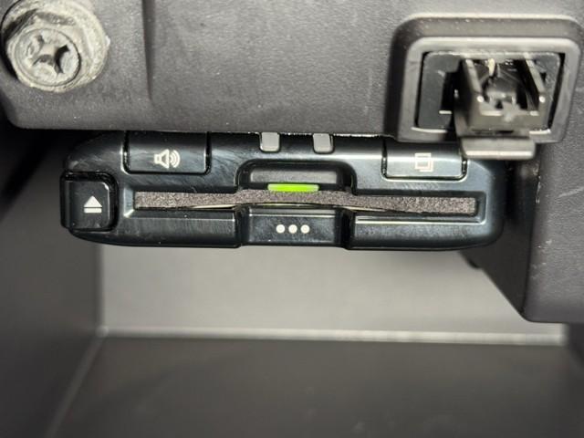 プロボックス ＧＬ　点検記録簿　運転席エアバック　パワーウインド　ＴＳＳ　Ｗエアバッグ　盗難防止システム　パワーステアリング　横滑り防止機能　エアコン　キーレスキー　ＡＢＳ　ドライブレコーダー　ＥＴＣ付（7枚目）