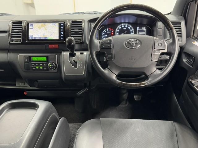 ハイエースバン スーパーGL ダークプライムII 衝突回避システム 運転席助手席エアバック ESC ドライブレコーダー付 フルフラット スマートエントリー LEDライト 地デジ エアコン パワーウィンドウ エアバック キーレスエントリー ETC付き(4枚目)