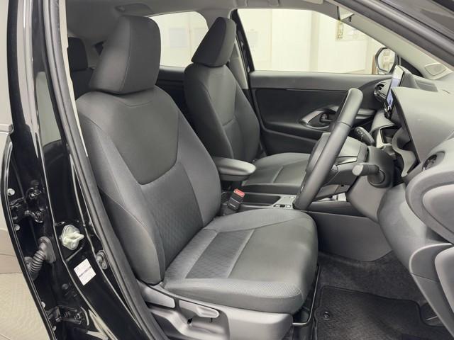 ヤリスクロス Ｇ　ＥＴＣ装備　リヤカメラ　点検記録簿　スマートエントリー　イモビライザー　オートエアコン　アルミホイール　キーレス　パワーウィンドウ　クルコン　ＡＢＳ　エアバッグ　パワーステアリング　サイドエアバッグ（15枚目）