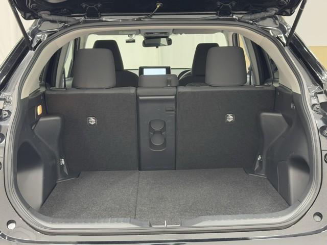 ヤリスクロス Ｇ　ＥＴＣ装備　リヤカメラ　点検記録簿　スマートエントリー　イモビライザー　オートエアコン　アルミホイール　キーレス　パワーウィンドウ　クルコン　ＡＢＳ　エアバッグ　パワーステアリング　サイドエアバッグ（17枚目）