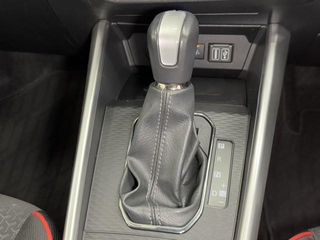 ライズ Ｚ　衝突回避システム　メディアプレイヤー接続　スマートキ－　リヤカメラ　アルミホイール　エコアイドル　ＬＥＤライト　オートエアコン　横滑り防止機能　ＴＶ　キーフリー　パワーウインドウ　エアバッグ　ＥＴＣ（10枚目）