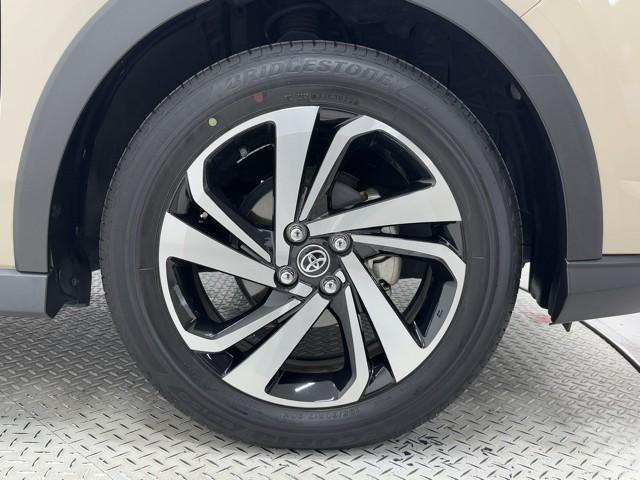 ライズ Ｚ　衝突回避システム　メディアプレイヤー接続　スマートキ－　リヤカメラ　アルミホイール　エコアイドル　ＬＥＤライト　オートエアコン　横滑り防止機能　ＴＶ　キーフリー　パワーウインドウ　エアバッグ　ＥＴＣ（18枚目）