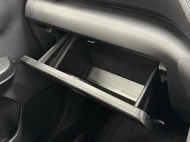 ライズ Ｇ　衝突回避支援ブレーキ機能　整備記録簿　ナビＴＶ　バックモニター　ＬＥＤヘッド　盗難防止　アルミホイール　キーレスエントリー　ＥＴＣ　スマートキー　横滑り防止装置　ＡＵＸ　オートエアコン　パワステ（10枚目）