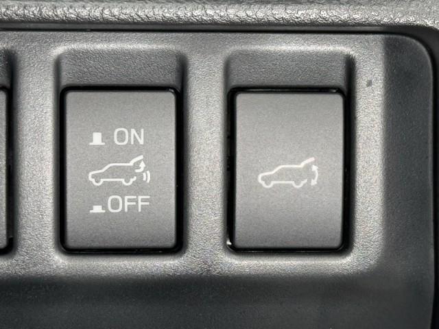 レヴォーグ ＳＴＩスポーツ　ＥＸ　ドライブレコーダ　地デジ　クルコン　横滑り防止　ミュージックプレイヤー接続可　フルオートエアコン　記録簿　ＥＴＣ　助手席エアバッグ　アイドリングストップ　４ＷＤ　サイドエアバッグ　アルミホイール　ＰＳ（17枚目）