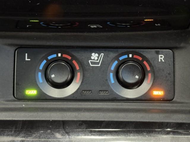 アルファードハイブリッド SR 黒革シート エアコン 100V充電 地デジ 両電動ドア ミュージックプレイヤー接続可 電動シート LEDライト キーレス ETC車載器 ドラレコ メモリナビ Bカメラ 盗難防止 エアバッグ 3列シート(15枚目)