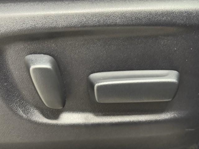 アルファードハイブリッド SR 黒革シート エアコン 100V充電 地デジ 両電動ドア ミュージックプレイヤー接続可 電動シート LEDライト キーレス ETC車載器 ドラレコ メモリナビ Bカメラ 盗難防止 エアバッグ 3列シート(16枚目)