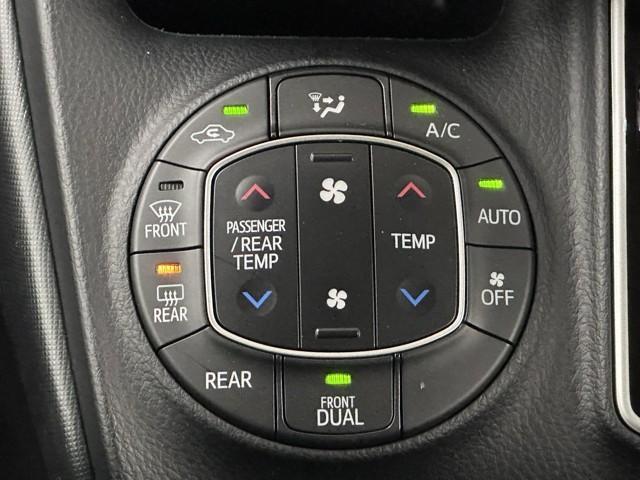 ノア クルマイスシヨウスロープ１　メモリーナビ　バックカメラ　フルセグＴＶ　衝突被害軽減ブレーキ　両側電動スライドドア　ＡＢＳ　ドライブレコーダー　後席モニター　パワーウィンドウ　スマートキー　イモビライザー　横滑り防止装置　記録簿（11枚目）