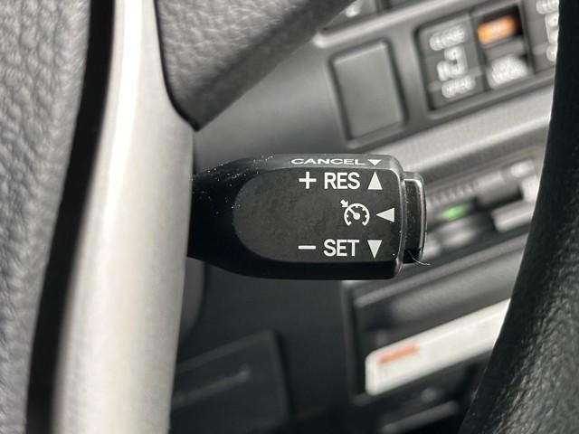 ノア クルマイスシヨウスロープ１　メモリーナビ　バックカメラ　フルセグＴＶ　衝突被害軽減ブレーキ　両側電動スライドドア　ＡＢＳ　ドライブレコーダー　後席モニター　パワーウィンドウ　スマートキー　イモビライザー　横滑り防止装置　記録簿（14枚目）