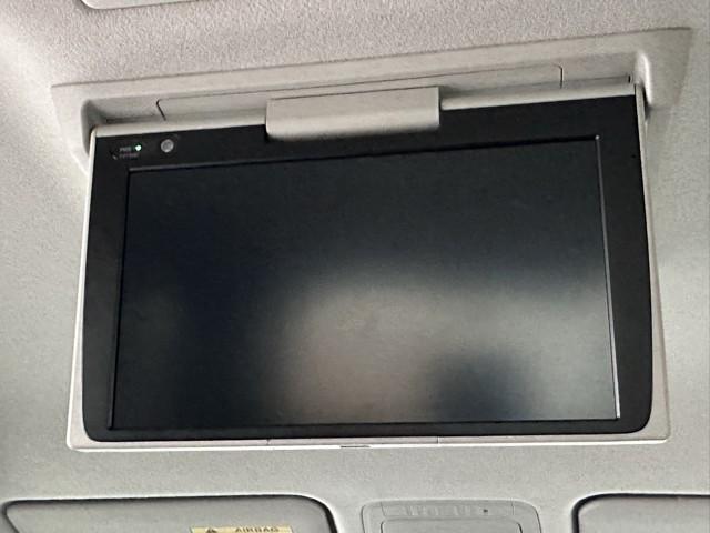 ノア クルマイスシヨウスロープ１　メモリーナビ　バックカメラ　フルセグＴＶ　衝突被害軽減ブレーキ　両側電動スライドドア　ＡＢＳ　ドライブレコーダー　後席モニター　パワーウィンドウ　スマートキー　イモビライザー　横滑り防止装置　記録簿（16枚目）