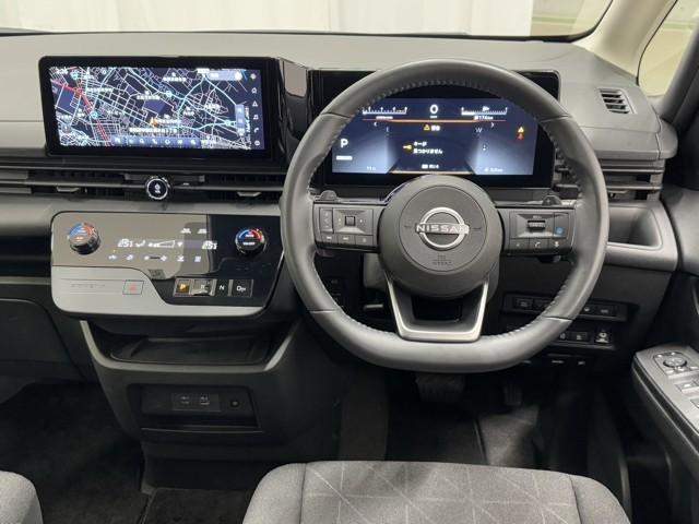 セレナ ＸＶ　日産コネクトナビ　アラウンドビューモニター　ＥＴＣ　フルセグＴＶ　衝突被害軽減ブレーキ　両側電動スライドドア　ＡＢＳ　パワーウィンドウ　横滑り防止装置　ドラレコ　置くだけ充電　記録簿（4枚目）