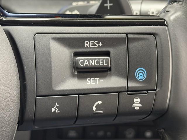 セレナ ＸＶ　日産コネクトナビ　アラウンドビューモニター　ＥＴＣ　フルセグＴＶ　衝突被害軽減ブレーキ　両側電動スライドドア　ＡＢＳ　パワーウィンドウ　横滑り防止装置　ドラレコ　置くだけ充電　記録簿（9枚目）