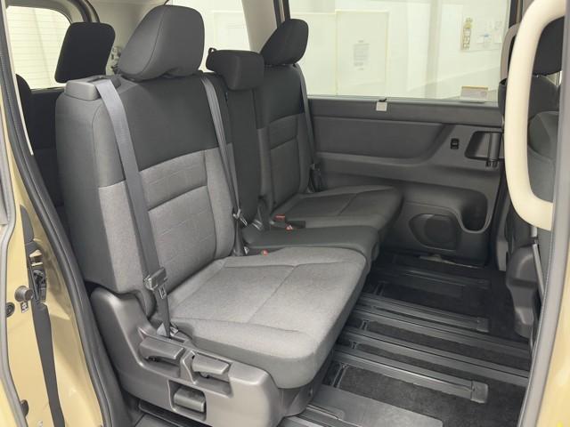 セレナ ＸＶ　日産コネクトナビ　アラウンドビューモニター　ＥＴＣ　フルセグＴＶ　衝突被害軽減ブレーキ　両側電動スライドドア　ＡＢＳ　パワーウィンドウ　横滑り防止装置　ドラレコ　置くだけ充電　記録簿（15枚目）