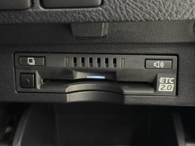 アルファード 2.5S Cパッケージ 両電動ドア Bモニタ 地デジ 1オーナー 定期点検記録簿 DVD再生可能 リアオートエアコン ナビテレビ 横滑り防止 クルコン AC100V電源 セキュリティ ETC車載器 LEDヘッドライト ABS(7枚目)
