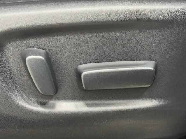 アルファード 2.5S Cパッケージ 両電動ドア Bモニタ 地デジ 1オーナー 定期点検記録簿 DVD再生可能 リアオートエアコン ナビテレビ 横滑り防止 クルコン AC100V電源 セキュリティ ETC車載器 LEDヘッドライト ABS(15枚目)