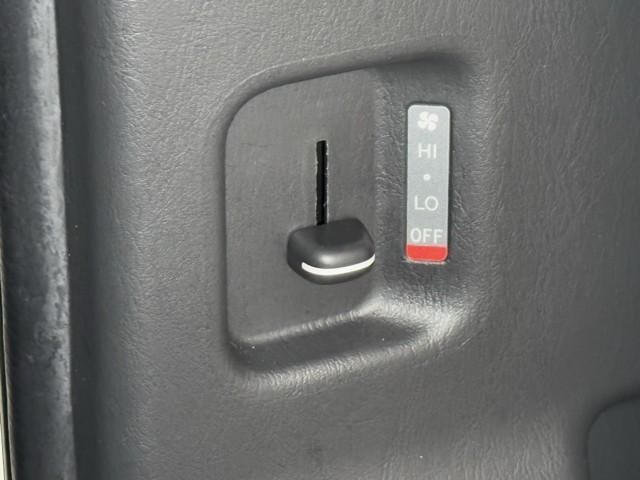 ハイエースバン スーパーGL リラクベース タイプII メモリーナビ フルセグ バックカメラ ドラレコ ETC スマートキー バックカメラ LEDヘッドランプ パワーウィンドウ ABS イモビライザー 横滑り防止装置 オートエアコン 記録簿(12枚目)