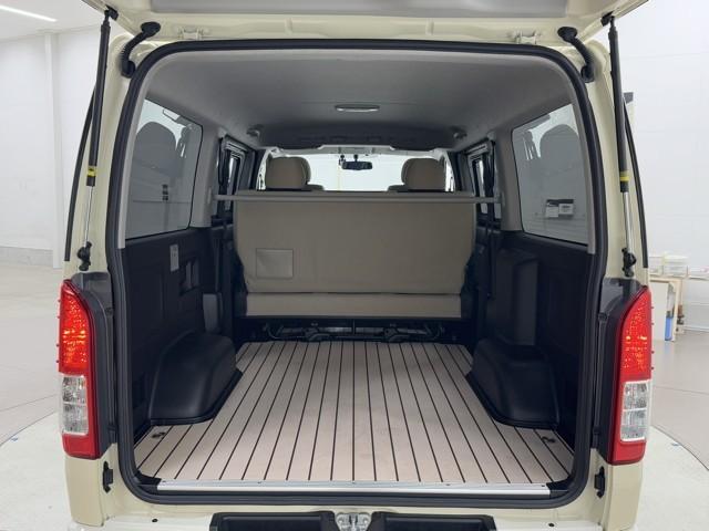 ハイエースバン スーパーGL リラクベース タイプII メモリーナビ フルセグ バックカメラ ドラレコ ETC スマートキー バックカメラ LEDヘッドランプ パワーウィンドウ ABS イモビライザー 横滑り防止装置 オートエアコン 記録簿(17枚目)