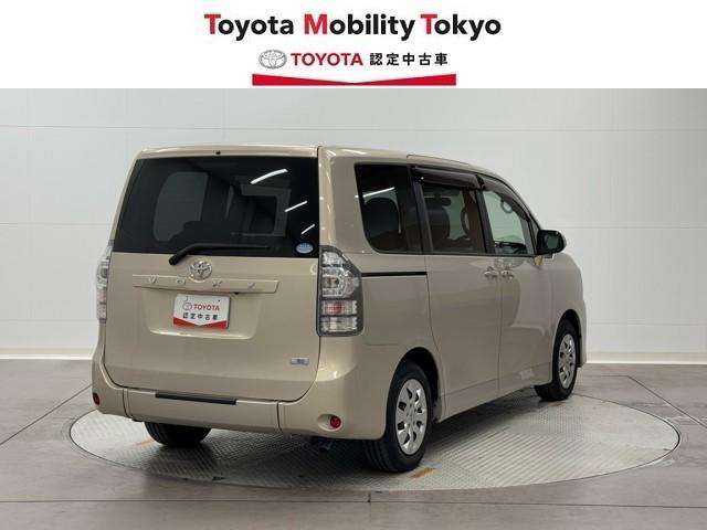 ヴォクシー ＸＬ　ＥＤクルマイス１　ＨＤＤナビ　バックカメラ　フルセグ　ＥＴＣ　スマートキー　イモビライザー　パワーウィンドウ　ＡＢＳ　ＨＩＤヘッドライト　オートエアコン　片側電動スライドドア　エアバック　３列シート　記録簿（6枚目）