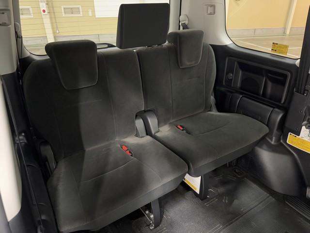 ヴォクシー ＸＬ　ＥＤクルマイス１　ＨＤＤナビ　バックカメラ　フルセグ　ＥＴＣ　スマートキー　イモビライザー　パワーウィンドウ　ＡＢＳ　ＨＩＤヘッドライト　オートエアコン　片側電動スライドドア　エアバック　３列シート　記録簿（19枚目）