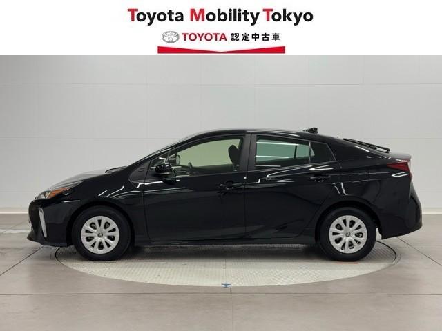 プリウス ＳセーフティプラスＩＩ　ディスプレイオーディオ　ナビ　バックカメラ　フルセグ　衝突被害軽減ブレーキ　ドライブレコーダー　ＥＴＣ　ＡＢＳ　ＬＥＤヘッドライト　スマートキー　コンセント　イモビライザー　記録簿（3枚目）