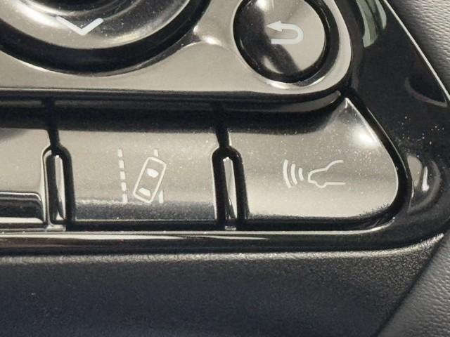 プリウス ＳセーフティプラスＩＩ　ディスプレイオーディオ　ナビ　バックカメラ　フルセグ　衝突被害軽減ブレーキ　ドライブレコーダー　ＥＴＣ　ＡＢＳ　ＬＥＤヘッドライト　スマートキー　コンセント　イモビライザー　記録簿（11枚目）