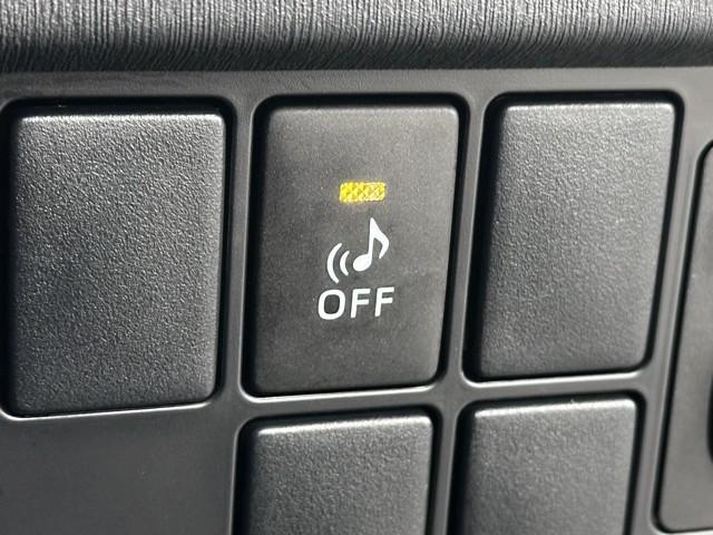 プリウス ジョシュセキリフトアップＡ　メモリーナビ　フルセグ　バックカメラ　ＥＴＣ　ドラレコ　スマートキー　イモビライザー　ＨＩＤヘッドライト　横滑り防止装置　オートエアコン　パワーウィンドウ　ＡＢＳ　純正アルミ　記録簿（14枚目）