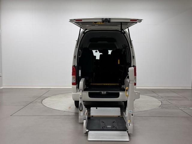 ハイエースバン WEL クルマイスシヨウB メモリーナビ バックカメラ ワンセグ 衝突被害軽減ブレーキ ABS ドライブレコーダー キーレス イモビライザー パワーウィンドウ 片側電動スライドドア 横滑り防止装置 ハロゲンライト 記録簿(3枚目)