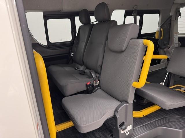 ハイエースバン WEL クルマイスシヨウB メモリーナビ バックカメラ ワンセグ 衝突被害軽減ブレーキ ABS ドライブレコーダー キーレス イモビライザー パワーウィンドウ 片側電動スライドドア 横滑り防止装置 ハロゲンライト 記録簿(16枚目)