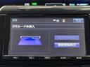 ベースグレード　ＬＥＤヘッドライト　クルーズコントロール　ＡＣ１００Ｖ電源　横滑り防止機能　キーフリー　アルミホイール　ワンオーナー　ナビＴＶ　サイドエアバッグ　パワーウィンドウ　スマートキー　盗難防止　ＤＶＤ再生(9枚目)