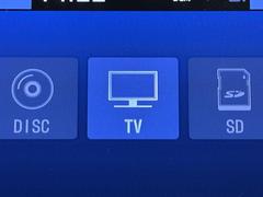 ＴＶが見れるチューナーを装備しています。　新しい車でも付いていないことで、ＴＶが見れない事も多々あるので要チェックです。 7