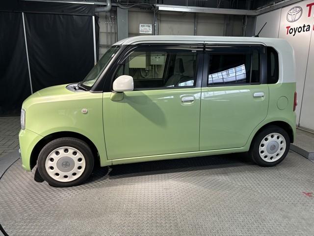 ピクシススペース Ｘ　ＡＵＸ　スマートキー　パワーウィンドウ　オートエアコン　キーレス　ワンオーナー車　ＡＢＳ　Ｗエアバッグ　パワステ　記録簿　アイドリングストップ付き　セキュリティー　フルフラット　ＣＤプレイヤー　ＳＲＳ（5枚目）