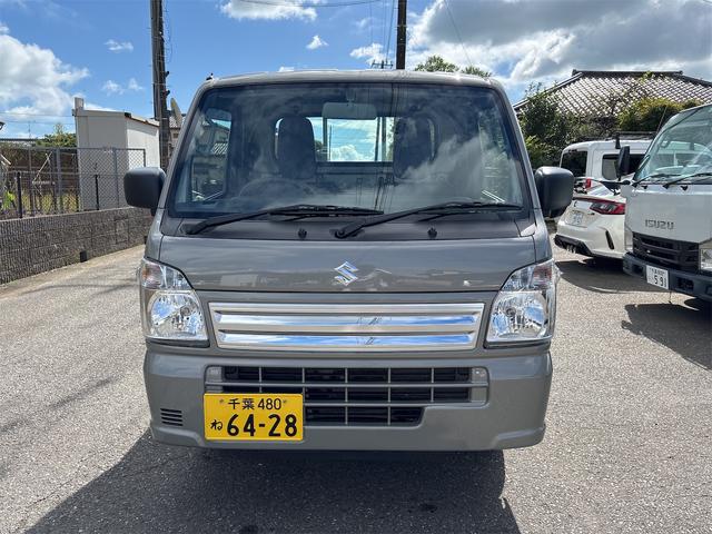 キャリイトラック ＫＣ　届出済未使用車　４ＷＤ　５ＭＴ　アイドリングストップ　オートライト　クリアナンスソナー　エアコン　パワステ　ＡＭ／ＦＭラジオ（2枚目）