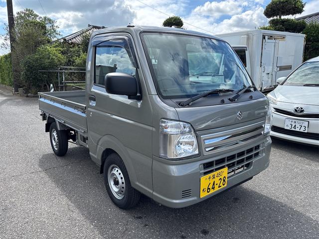 キャリイトラック ＫＣ　届出済未使用車　４ＷＤ　５ＭＴ　アイドリングストップ　オートライト　クリアナンスソナー　エアコン　パワステ　ＡＭ／ＦＭラジオ（6枚目）