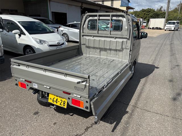キャリイトラック ＫＣ　届出済未使用車　４ＷＤ　５ＭＴ　アイドリングストップ　オートライト　クリアナンスソナー　エアコン　パワステ　ＡＭ／ＦＭラジオ（27枚目）