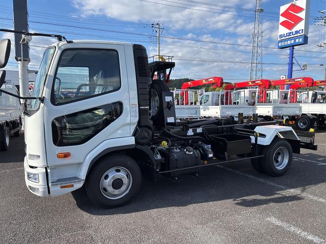 ファイター 3.5t 6MT 新明和製アームロール バックモニター Bluetooth対応ラジオ 車線逸脱警報装置 HID&フォグ 車幅灯 作業灯 オートエアコン(5枚目)