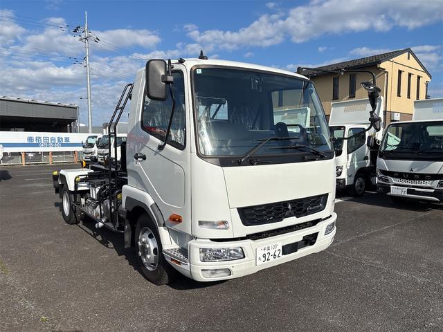 ファイター 3.5t 6MT 新明和製アームロール バックモニター Bluetooth対応ラジオ 車線逸脱警報装置 HID&フォグ 車幅灯 作業灯 オートエアコン(6枚目)