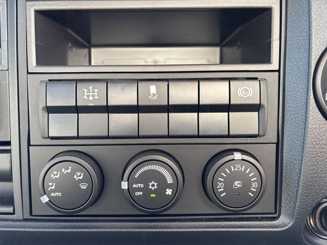 ファイター 3.5t 6MT 新明和製アームロール バックモニター Bluetooth対応ラジオ 車線逸脱警報装置 HID&フォグ 車幅灯 作業灯 オートエアコン(23枚目)