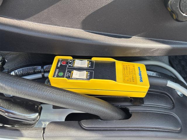 ファイター 3.5t 6MT 新明和製アームロール バックモニター Bluetooth対応ラジオ 車線逸脱警報装置 HID&フォグ 車幅灯 作業灯 オートエアコン(33枚目)