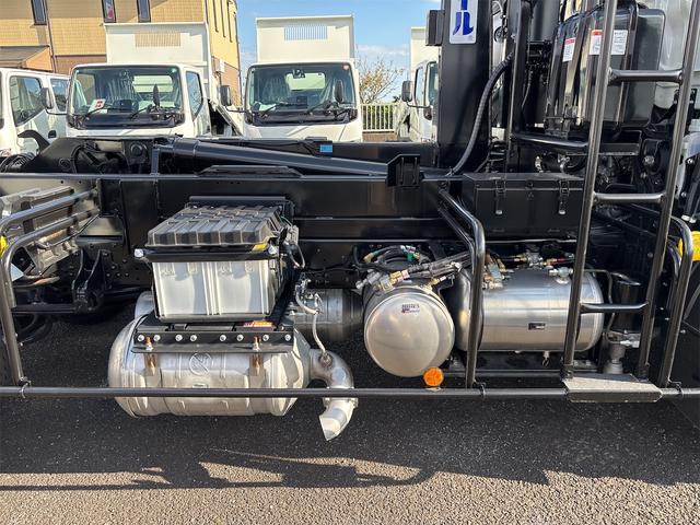 ファイター 3.5t 6MT 新明和製アームロール バックモニター Bluetooth対応ラジオ 車線逸脱警報装置 HID&フォグ 車幅灯 作業灯 オートエアコン(35枚目)