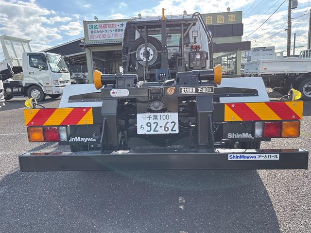 ファイター 3.5t 6MT 新明和製アームロール バックモニター Bluetooth対応ラジオ 車線逸脱警報装置 HID&フォグ 車幅灯 作業灯 オートエアコン(38枚目)