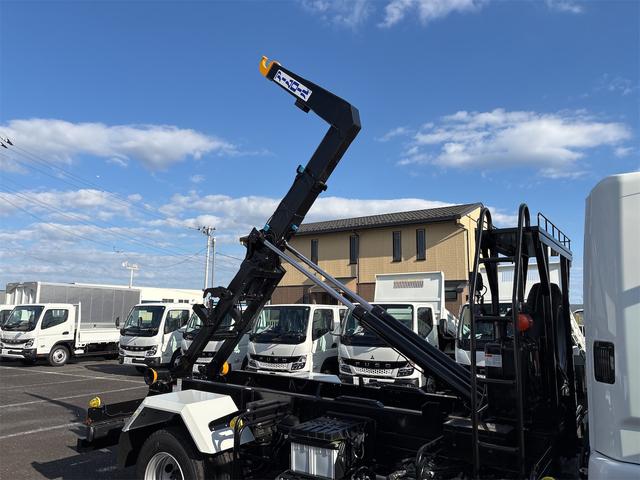 ファイター 3.5t 6MT 新明和製アームロール バックモニター Bluetooth対応ラジオ 車線逸脱警報装置 HID&フォグ 車幅灯 作業灯 オートエアコン(47枚目)