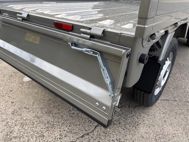 キャリイトラック KCエアコン・パワステ農繁仕様 届出済未使用車 5MT 4WD スズキセーフティサポート デフロック LED荷台作業灯 リアゲートチェーン AM/FMラジオ 電波式キーレスエントリー エアコン パワステ パワーウインドウ(38枚目)