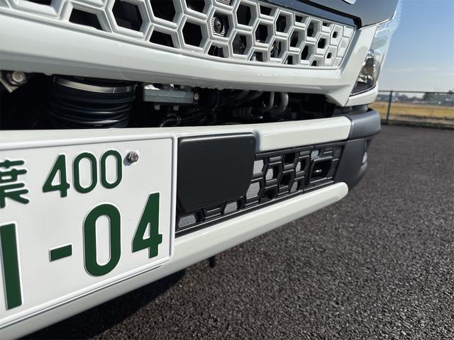 キャンター 全低床ダンプ　新明和製ローダーダンプ　３ｔ　５ＭＴ　助手席サンバイザー　助手席電動格納ミラー　バックモニター　スマートキー　ＬＥＤヘッドライト　Ｂｌｕｅｔｏｏｔｈ対応オーディオ（8枚目）
