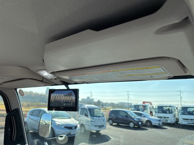 キャンター 全低床ダンプ　新明和製ローダーダンプ　３ｔ　５ＭＴ　助手席サンバイザー　助手席電動格納ミラー　バックモニター　スマートキー　ＬＥＤヘッドライト　Ｂｌｕｅｔｏｏｔｈ対応オーディオ（11枚目）