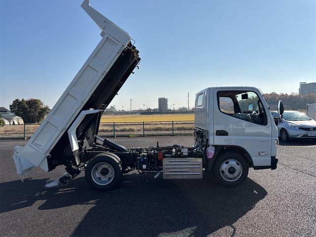 キャンター 全低床ダンプ　新明和製ローダーダンプ　３ｔ　５ＭＴ　助手席サンバイザー　助手席電動格納ミラー　バックモニター　スマートキー　ＬＥＤヘッドライト　Ｂｌｕｅｔｏｏｔｈ対応オーディオ（41枚目）