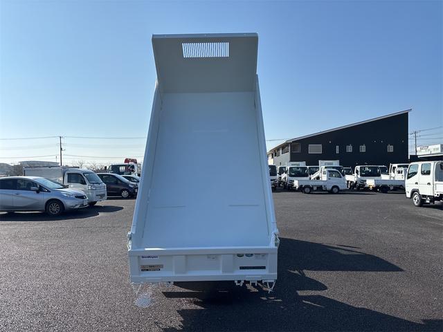 キャンター 全低床ダンプ　新明和製ローダーダンプ　３ｔ　５ＭＴ　助手席サンバイザー　助手席電動格納ミラー　バックモニター　スマートキー　ＬＥＤヘッドライト　Ｂｌｕｅｔｏｏｔｈ対応オーディオ（42枚目）