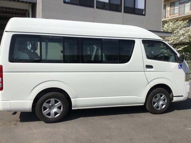 ハイエースバン ウェルキャブBタイプロング10名(3枚目)