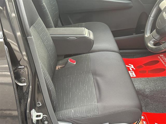 ムーヴ カスタム　ＲＳ　☆インタークーラーターボ・プッシュスタート・スマートキー・純正ナビ＆ＴＶ・１５インチＡＷ・ＬＥＤライト・フォグランプ・ウインカーミラー・ＭＯＭＯステアリング・（13枚目）