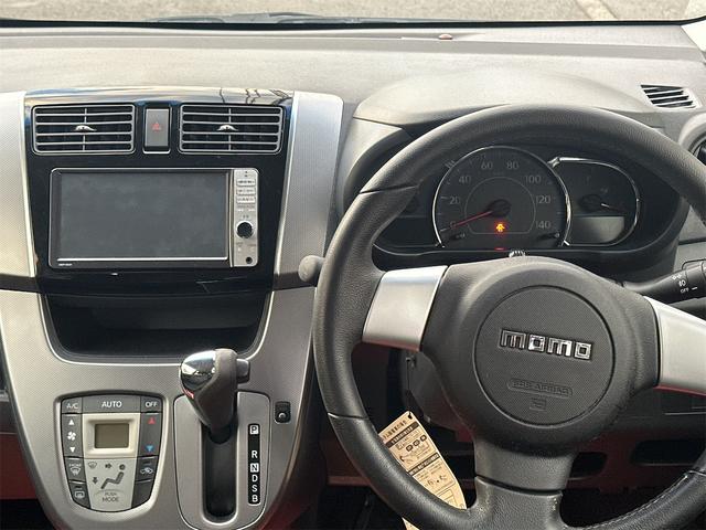 ムーヴ カスタム　ＲＳ　☆インタークーラーターボ・プッシュスタート・スマートキー・純正ナビ＆ＴＶ・１５インチＡＷ・ＬＥＤライト・フォグランプ・ウインカーミラー・ＭＯＭＯステアリング・（15枚目）