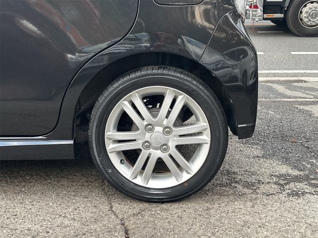 ムーヴ カスタム　ＲＳ　☆インタークーラーターボ・プッシュスタート・スマートキー・純正ナビ＆ＴＶ・１５インチＡＷ・ＬＥＤライト・フォグランプ・ウインカーミラー・ＭＯＭＯステアリング・（20枚目）