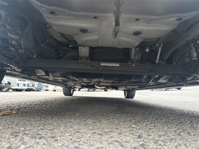 ムーヴ カスタム　ＲＳ　☆インタークーラーターボ・プッシュスタート・スマートキー・純正ナビ＆ＴＶ・１５インチＡＷ・ＬＥＤライト・フォグランプ・ウインカーミラー・ＭＯＭＯステアリング・（32枚目）